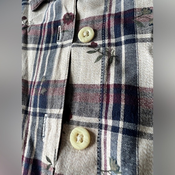 Northern Reflections Womens Cabin Core Floral Plaid Button Up Shirt Country M - Picture 7 of 10